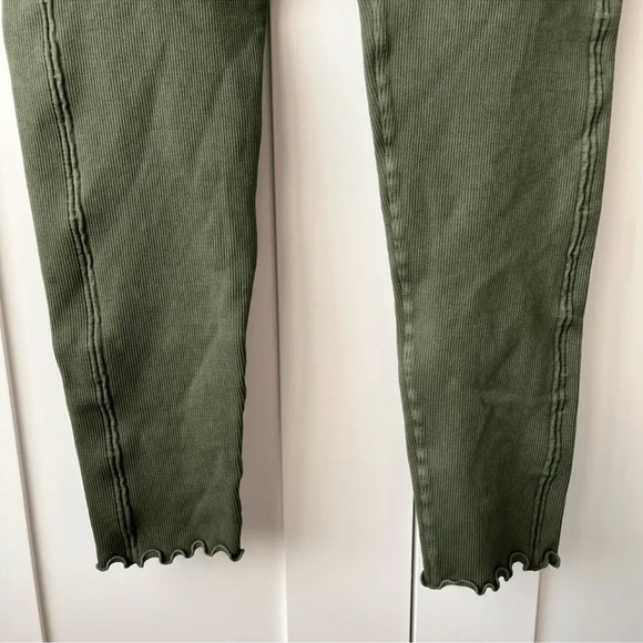 NWT NUX For the Frill High Rise Ribbed 7/8 Leggings Green Size M/L - Picture 10 of 16